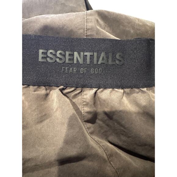 Fear of God ESSENTIALS Women's Utility Cargo Pants XS Taupe Brown - Picture 3 of 8